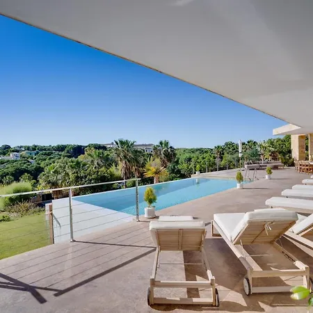 Gravity- Luxurious Paradise With Sea View Villa