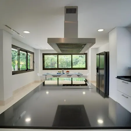 Villa Gravity- Luxurious Paradise With Sea View